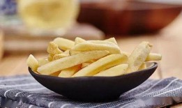 娱乐圈吃瓜老三样,明星绯闻、影视幕后、综艺花絮深度解析