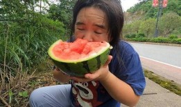 娱乐吃瓜菌子,揭秘娱乐圈那些不为人知的幕后故事